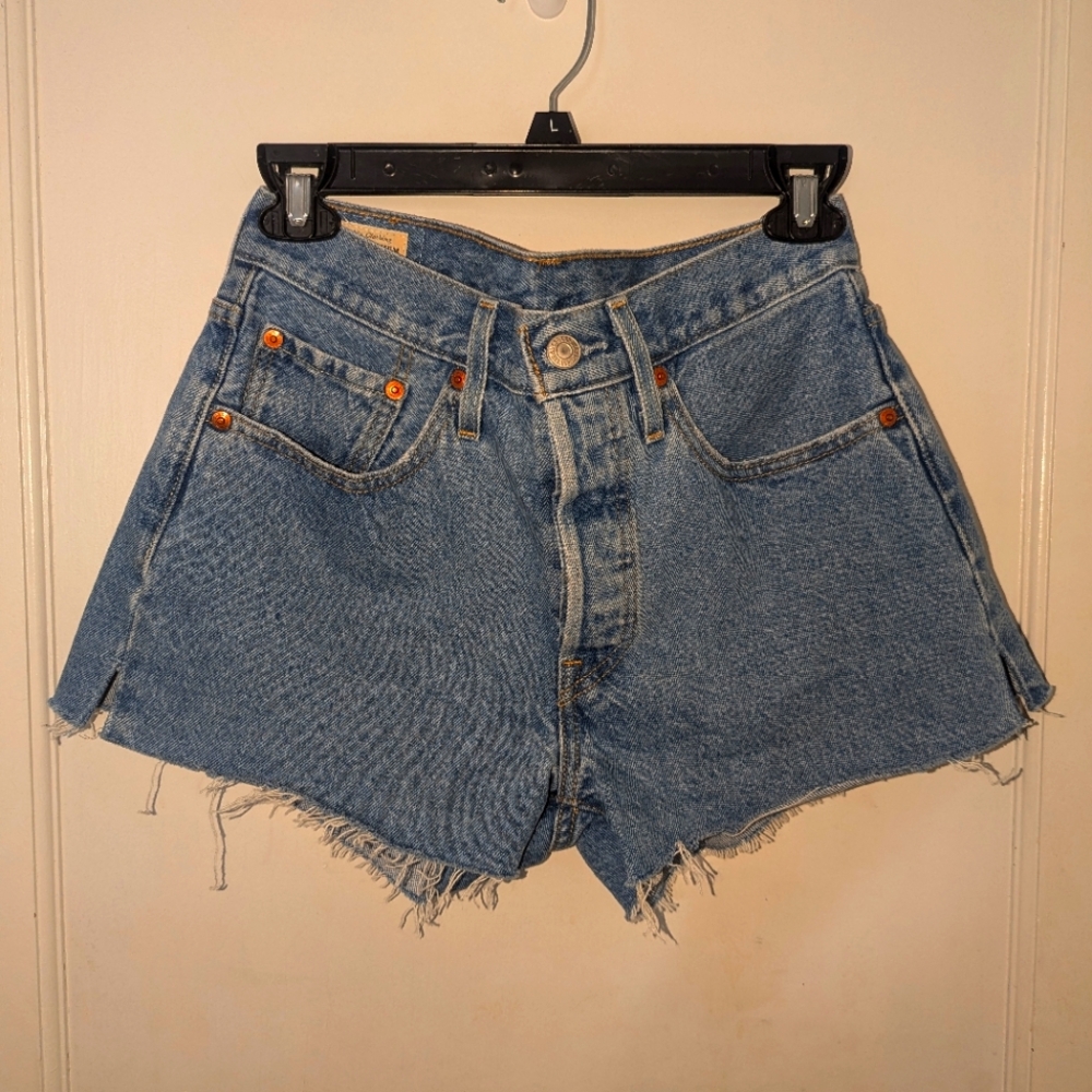 Levi's 501 Denim Shorts (W26)